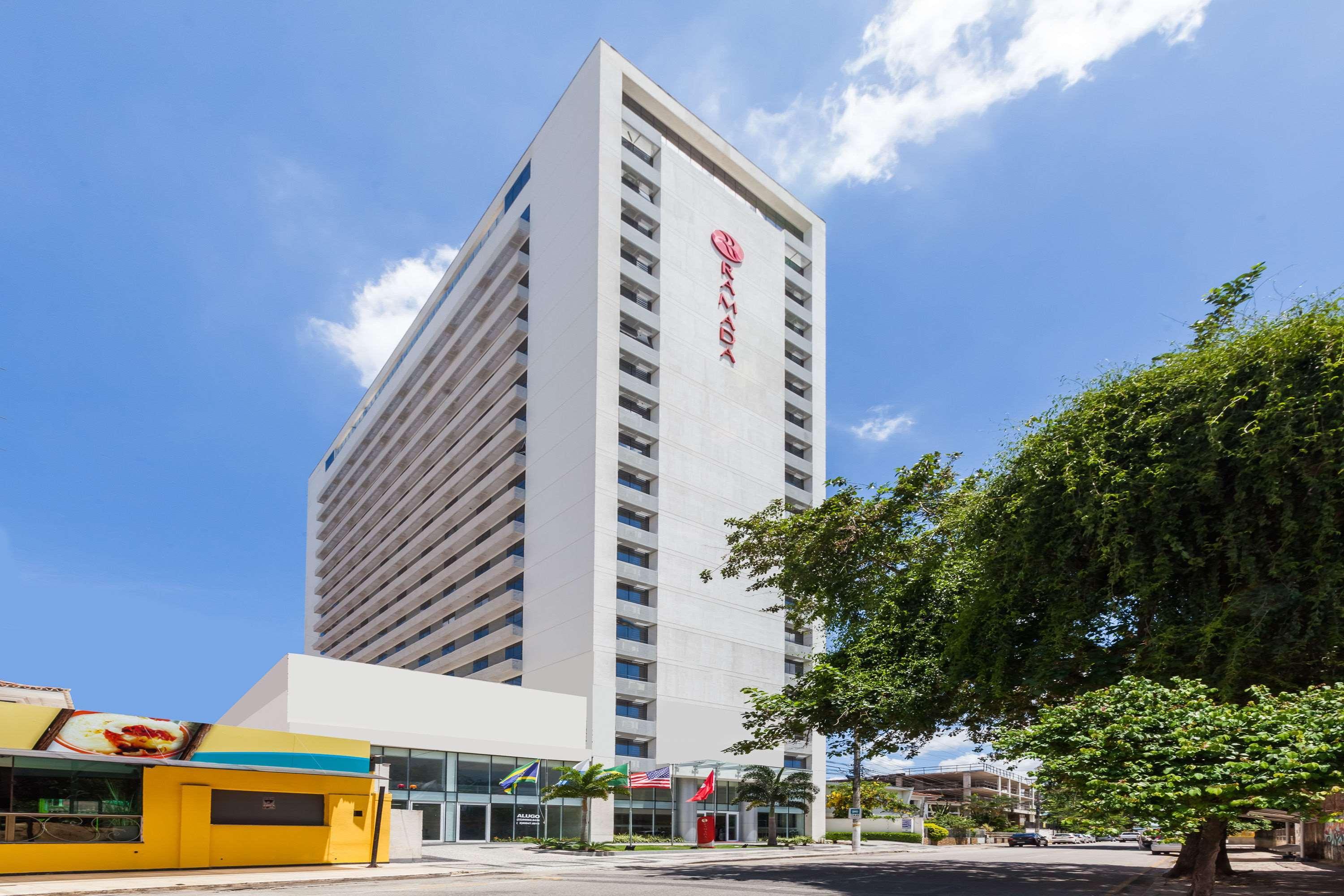 Ramada Hotel & Suites Campos Pelinca Campos dos Goytacazes Exteriér fotografie