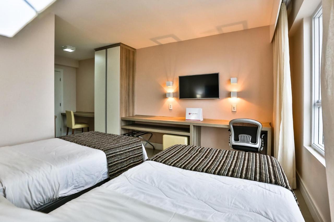 Ramada Hotel & Suites Campos Pelinca Campos dos Goytacazes Exteriér fotografie