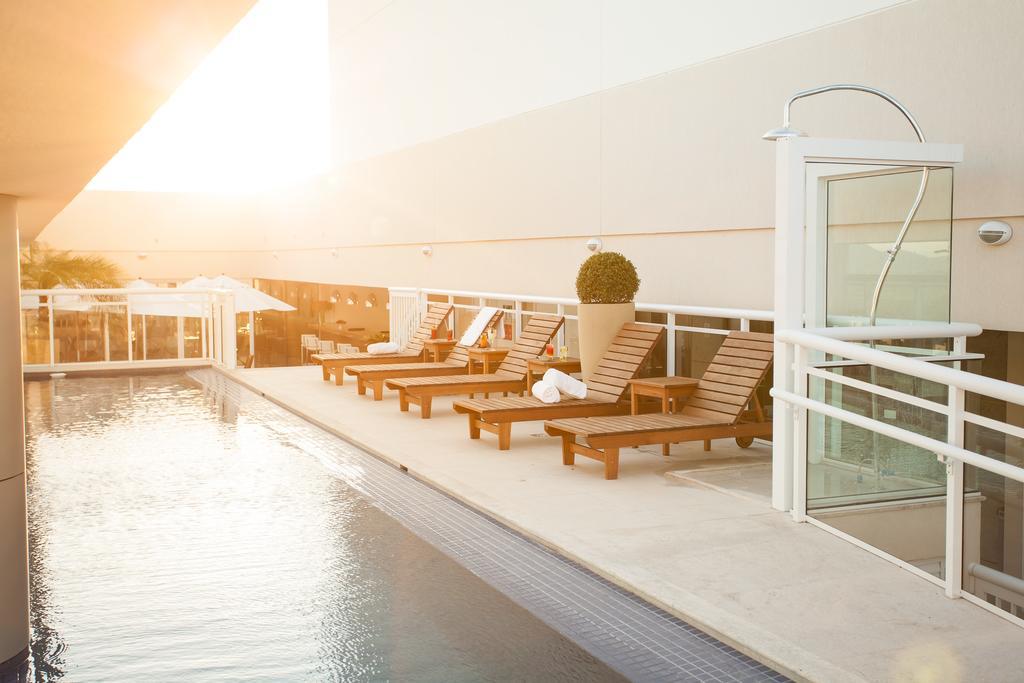 Ramada Hotel & Suites Campos Pelinca Campos dos Goytacazes Exteriér fotografie