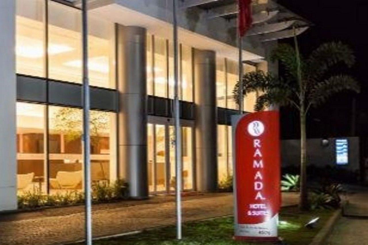 Ramada Hotel & Suites Campos Pelinca Campos dos Goytacazes Exteriér fotografie